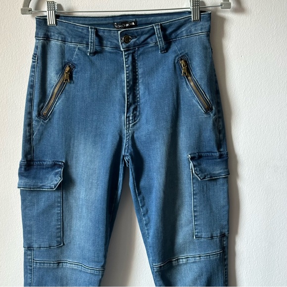 FASHION NOVA JEANS ✨ - Picture 2 of 5